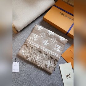 最新專櫃同步上新 立體浮雕logo 超級拉風 厚實蓬松 原版原标 上身效果很好看