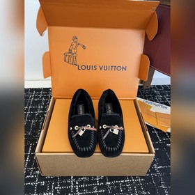 代購級 Louis vuitton 25ss 羊毛 平底樂福鞋 豆豆鞋，采用優質
