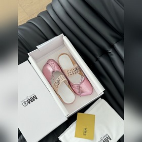 高定品質！Maison Margiela MM6分趾鞋 Tabi 意産植鞣羊皮！