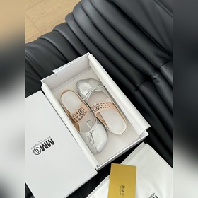 高定品質！Maison Margiela MM6分趾鞋 Tabi 意産植鞣羊皮！