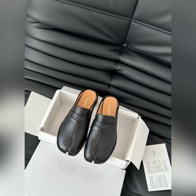 高定品質！Maison Margiela MM6分趾鞋 Tabi 意産植鞣羊皮！