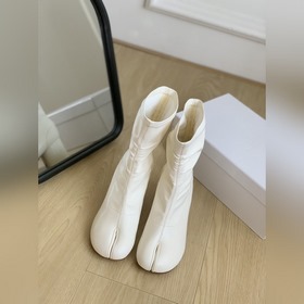 高定品質！Maison Margiela MM6分趾鞋 Tabi 意産植鞣羊皮！