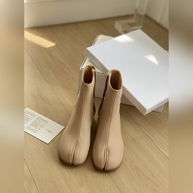 高定品質！Maison Margiela MM6分趾鞋 Tabi 意産植鞣羊皮！