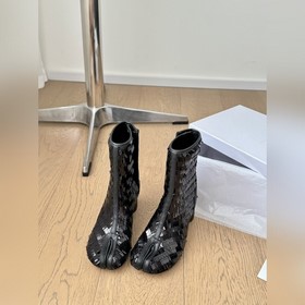 高定品質！Maison Margiela MM6分趾鞋 Tabi 意産植鞣羊皮