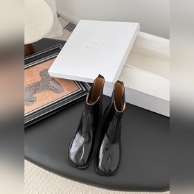 高定品質！Maison Margiela MM6分趾短靴 Tabi 意産植鞣羊皮