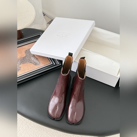 高定品質！Maison Margiela MM6分趾短靴 Tabi 意産植鞣羊皮