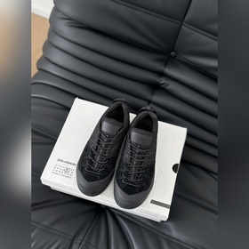 MaisonMargiela MM6今年最好看的休閑鞋 視覺上沒有其他休閑鞋那