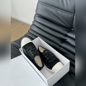 MaisonMargiela MM6今年最好看的休閑鞋 視覺上沒有其他休閑鞋那