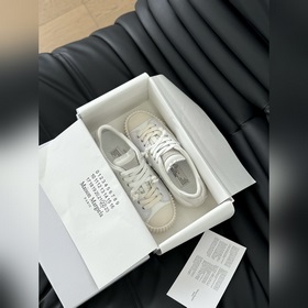 MaisonMargiela MM6今年最好看的休閑鞋 視覺上沒有其他休閑鞋那