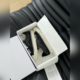MaisonMargiela MM6今年最好看的休閑鞋 視覺上沒有其他休閑鞋那