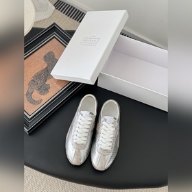 高定品質！Maison Margiela MM6全新德訓鞋！ 經典款閉眼入，高品