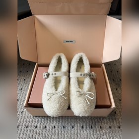 Miu Miu 25FW deck shoes新款毛絨單鞋 這是miumiu的