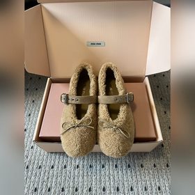 Miu Miu 25FW deck shoes新款毛絨單鞋 這是miumiu的
