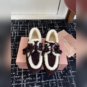 代購級  ( 官網同步 盒包裝) MiuMiu 缪缪2026ss秋冬 純羊毛樂