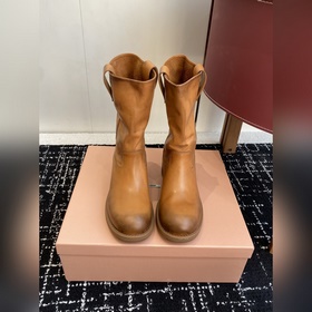 頂級品質 Miu miu 25 雙耳粗高跟套筒短靴 秋冬走秀新款短靴！ 今年最