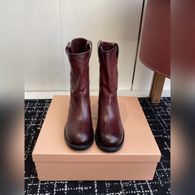 頂級品質 Miu miu 25 雙耳粗高跟套筒短靴 秋冬走秀新款短靴！ 今年最