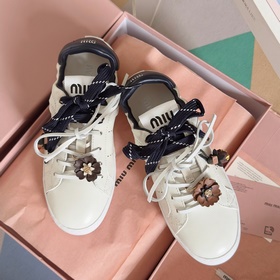 頂級版本：女款 MiuMiu缪缪 最新 休閑 運動鞋 小白鞋 原版購入開發 做貨