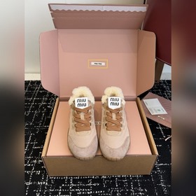 頂級品質 ( 官網同步 盒包裝) MiuMiu 缪缪 25ss 春夏新款 羊毛