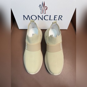 Moncler蒙口 男鞋運動鞋，進口飛織面、氯丁橡膠 各種材質拼接打造，鞋面采用