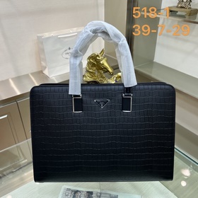 PRADA普拉達518-1 新款公文包 采用進口牛皮制作，頂級抛光不鏽鋼飾面金屬