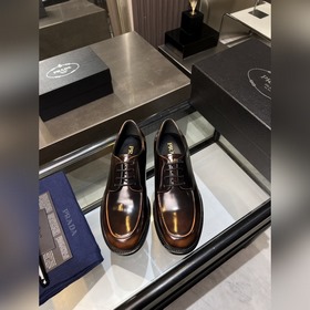 Prada，普拉達 高端男士熱賣精品休閑皮鞋，進口亮面胎牛擦色皮革德比鞋将工緻元