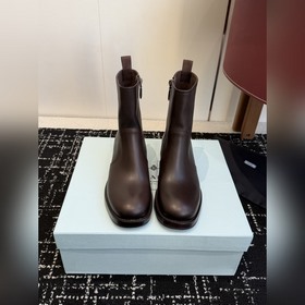 代購級 Prada普拉達 25ss 秋冬 複古西部牛仔靴 時尚機車馬丁靴，獨到