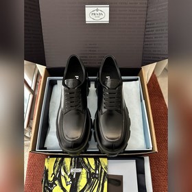 PRADA經典Monolith系列齒輪系帶厚底鞋 原版購入代購級别 -開邊珠 材