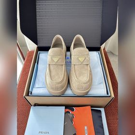 PRADA 25ss新款厚底三角标樂福鞋 原版購入代購級别 -杏色 材質與工藝：