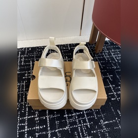代購級 UGG 25ss 厚底 涼鞋 可調節鞋面束帶，設計方便穿脫雙層高密度泡棉