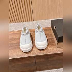 UGG 油叽叽紐姆防水系列男女同款穿上它和最愛的他 UGG Tasman We