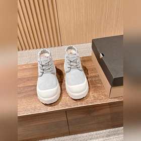 UGG 油叽叽紐姆防水系列男女同款穿上它和最愛的他 UGG Neumel We