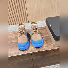 UGG 油叽叽紐姆防水系列男女同款穿上它和最愛的他 UGG Neumel We