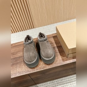 UGG Tazz 油叽叽#秋冬新品 塔茨TAzz厚底拖鞋 新款毛拖采用民族風編織