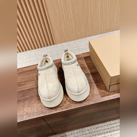 UGG Tazz 油叽叽#秋冬新品 塔茨TAzz厚底拖鞋 新款毛拖采用民族風編織