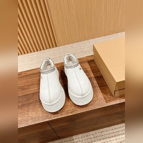 UGG Tazz 油叽叽#秋冬新品 塔茨TAzz厚底拖鞋 新款毛拖采用民族風編織