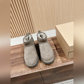 [5cm]UGG#人魚系列 火遍全球時尚圈油叽叽雪地靴系列 厚底超爆 封寒冬刷星