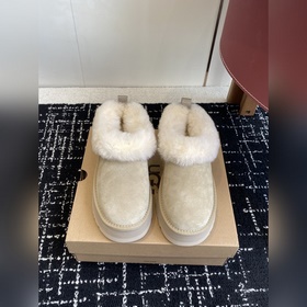 UGG 秋冬新款塔茨勒居家便鞋，内裡真羊毛，三層半組合eva發泡大底 羊皮毛鞋
