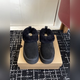 UGG 秋冬新款塔茨勒居家便鞋，内裡真羊毛，三層半組合eva發泡大底 羊皮毛鞋