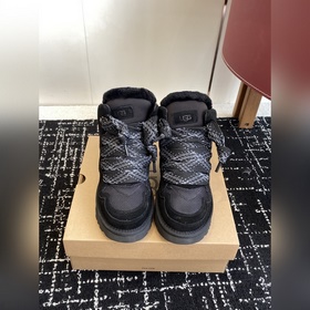 UGG 皮毛一體 休閑雪地靴 看多了經典款 需要一些點綴 今年特别愛毛線編織