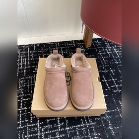 代購級 Ugg 25ss 秋冬 薄底 雪地靴 潮款單品就連明星都要搶着穿呢 周