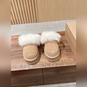 代購級  UGG 油叽叽蒂茨庫特秋冬新款女士休閑經典毛毛短靴半拖 UGG 秋