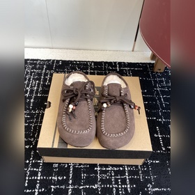 UGG 25ss 秋冬 毛毛 包子半拖 把我拿捏住了 誰能拒絕冬天的毛絨絨啊！！