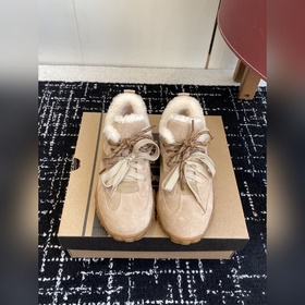 代購級 UGG 25ss 秋冬 毛毛 休閑鞋 把我拿捏住了 誰能拒絕冬天的毛絨絨