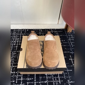 UGG 25ss 秋冬 毛毛米奇 半拖 把我拿捏住了 誰能拒絕冬天的毛絨絨啊！！
