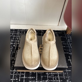 代購級 UGG 的都知道，核心靈魂在皮毛！！ 這雙直接用上隆豐 BY 級别高密度