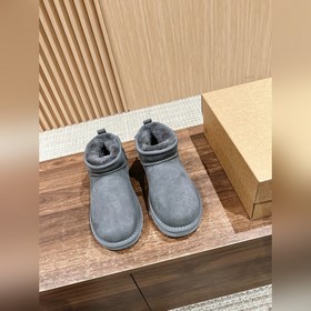 UGG Mini#薄底毛毛雪地靴 被Bella、Gigi種草的一款，火的爆炸 ，
