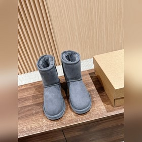 UGG 5825#經典中筒雪地靴 隆豐原廠A級防水防污17mm羊皮毛一體 最新前