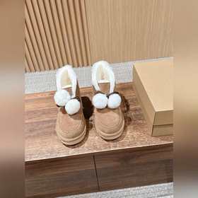 UGG 油叽叽凱琳毛球蝴蝶結款 軟萌甜妹本命加絨雪地靴 check 你的冬日軟