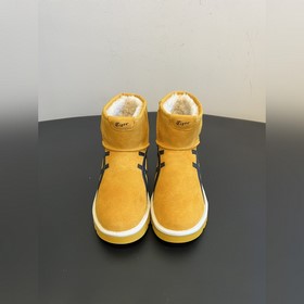 頂級品質 Ugg聯名款系列雪地靴短靴 以UGG經典短靴為基礎，融入不同品牌的标