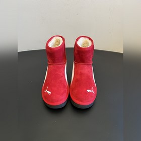 頂級品質 Ugg聯名款系列雪地靴短靴 以UGG經典短靴為基礎，融入不同品牌的标